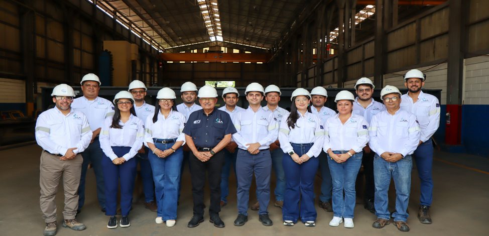 Equipo de IIA TECH en la planta de Choloma